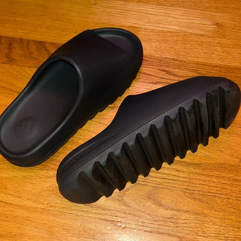 Black Yeezy Slides Adidas